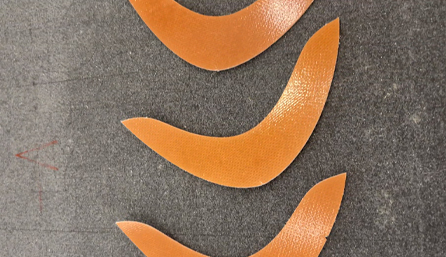 pvc夾網(wǎng)布切割機(jī)